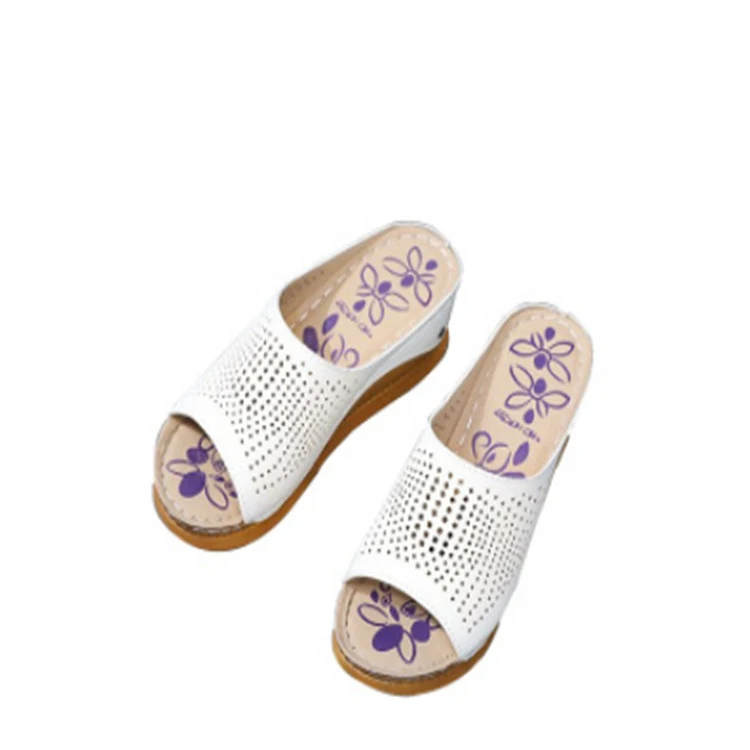 Sandalias y zapatillas transpirables y cómodas para el verano. Disfruta de la frescura y el confort en cada paso. Perfectas para el día a día.