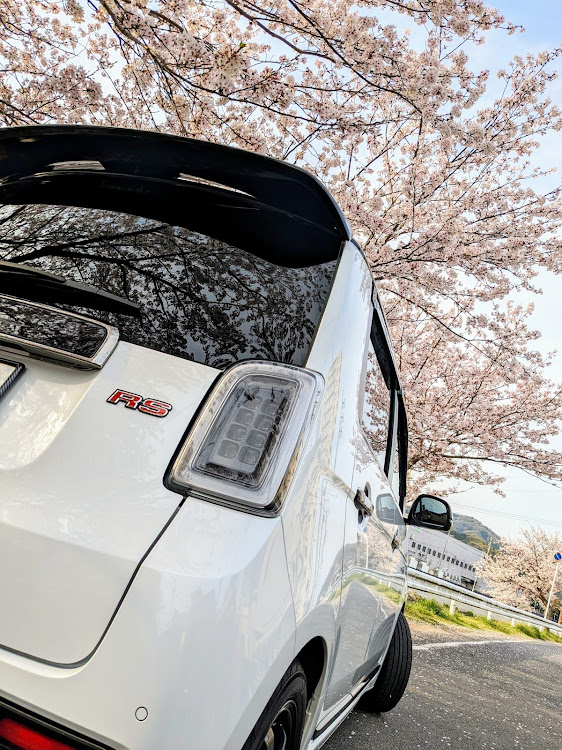 N-ONEのサクラと愛車に関するカスタム事例の投稿画像2枚目