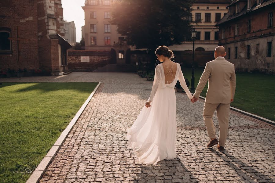 Fotógrafo de casamento Viktoriia Varchanka (kapranviktoriia). Foto de 6 de outubro 2023