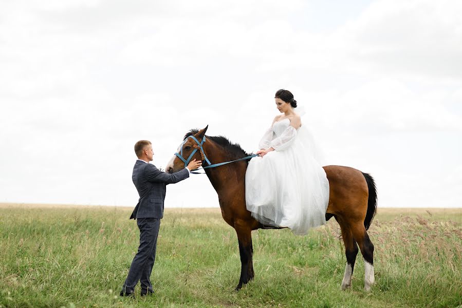 Wedding photographer Vladimir Dmitrovskiy (vovik14). Photo of 12 September 2022