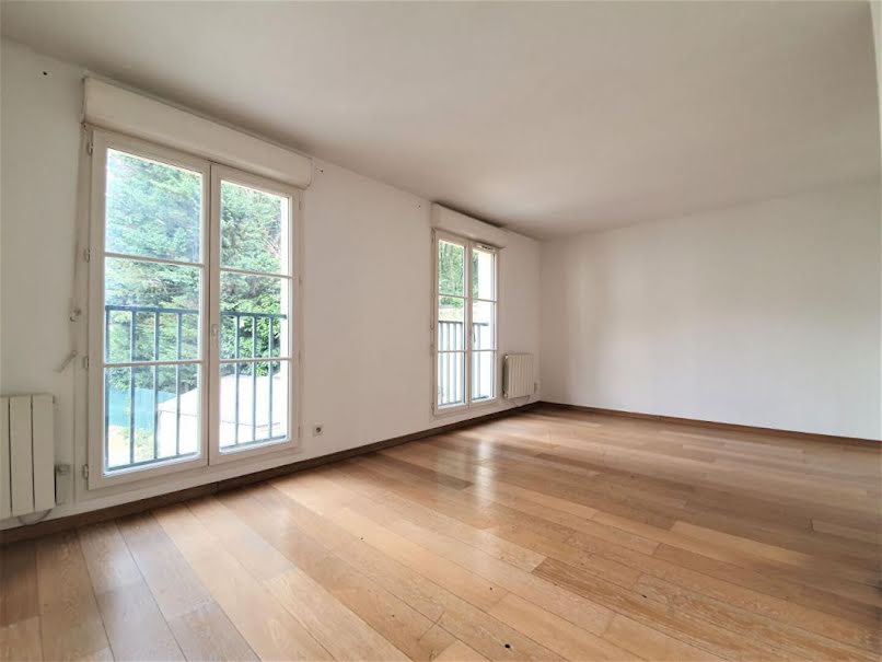 Vente appartement 3 pièces 56 m² à Brie-Comte-Robert (77170), 185 000 €