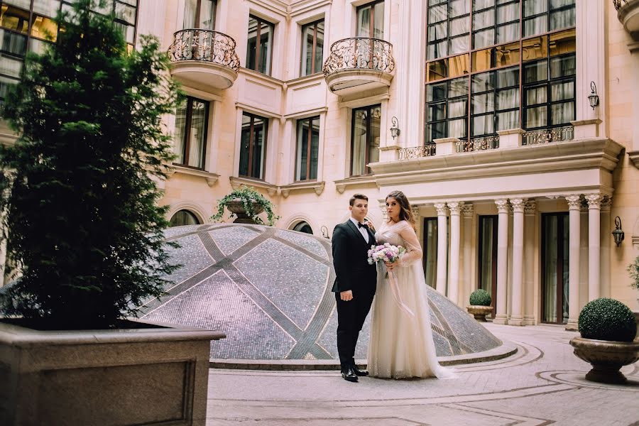 Fotógrafo de bodas Maksim Nazarov (nazarov360). Foto del 24 de diciembre 2018