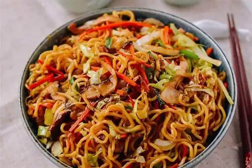 Chicken Schezwan Noodle