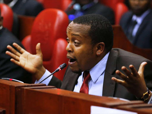 Ndolo Benji gives his contribution on the Election Laws (Amendment) Bill during the public participation session at County Hall in Nairobi, October 3, 2017. /JACK OWUOR