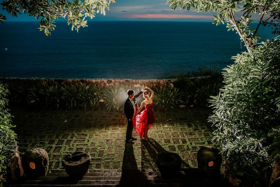 Fotógrafo de casamento Arya Sentanoe (aryasentanoe). Foto de 26 de fevereiro 2017