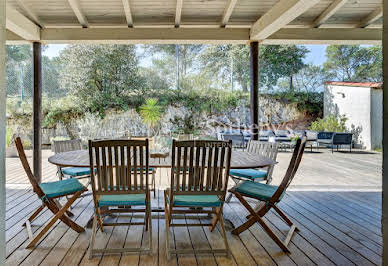 House with pool and terrace 4