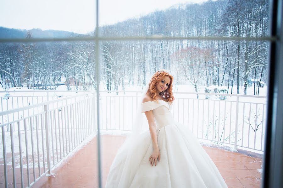 Fotografo di matrimoni Elena Turovskaya (polenka). Foto del 2 marzo 2019