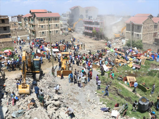 Nyama Villa estate residents during the demolition in Kayole / VICTOR IMBOTO