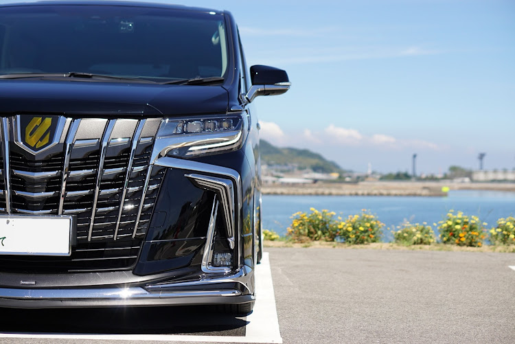 アルファードの淡路島・単焦点50ミリ・EXECUTOR　CV01S・シュプリームの壁・淡路麺業に関するカスタム事例の投稿画像12枚目