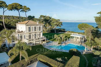 villa à Antibes (06)