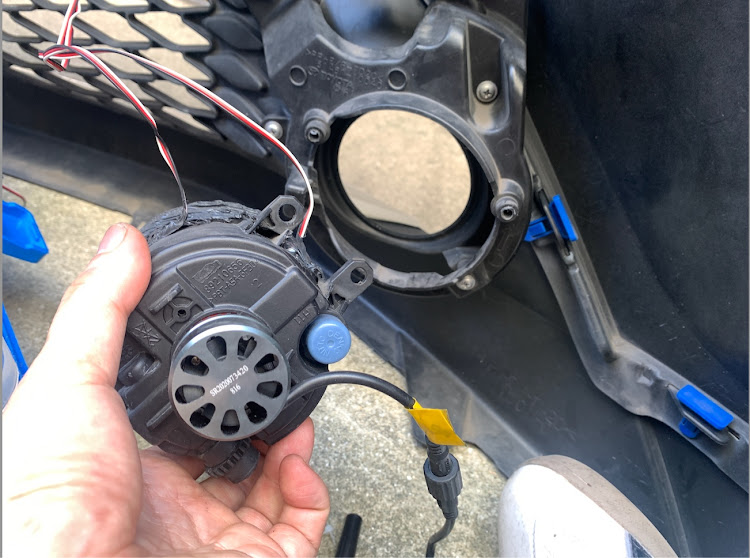 C-HRのVELENOイエローフォグ・MORTALE・13000ルーメン・取り付けの実際・やったことなくてもこれをみればできますに関するカスタム事例の投稿画像10枚目