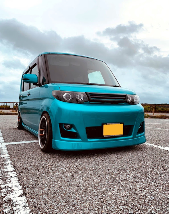 タントの沖縄・タントカスタム・車高調整・キャンバー・車高短に関するカスタム事例の投稿画像1枚目