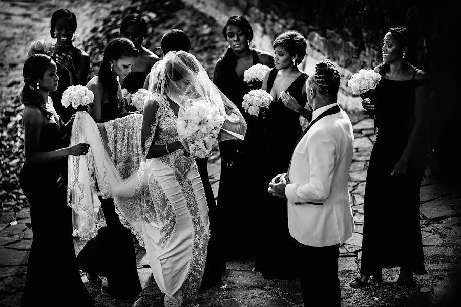 Fotógrafo de casamento Cristiano Ostinelli (ostinelli). Foto de 27 de abril 2019