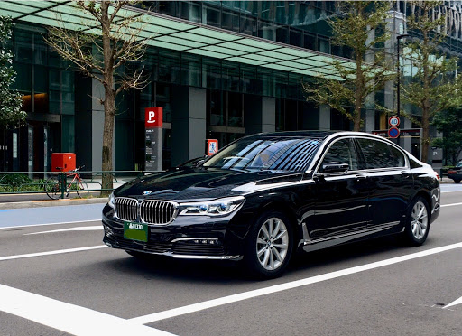 3シリーズ セダン のbmw 駐車場 トランスポーター 7シリーズ セダン女子に関するカスタム メンテナンスの投稿画像 車のカスタム情報はcartune