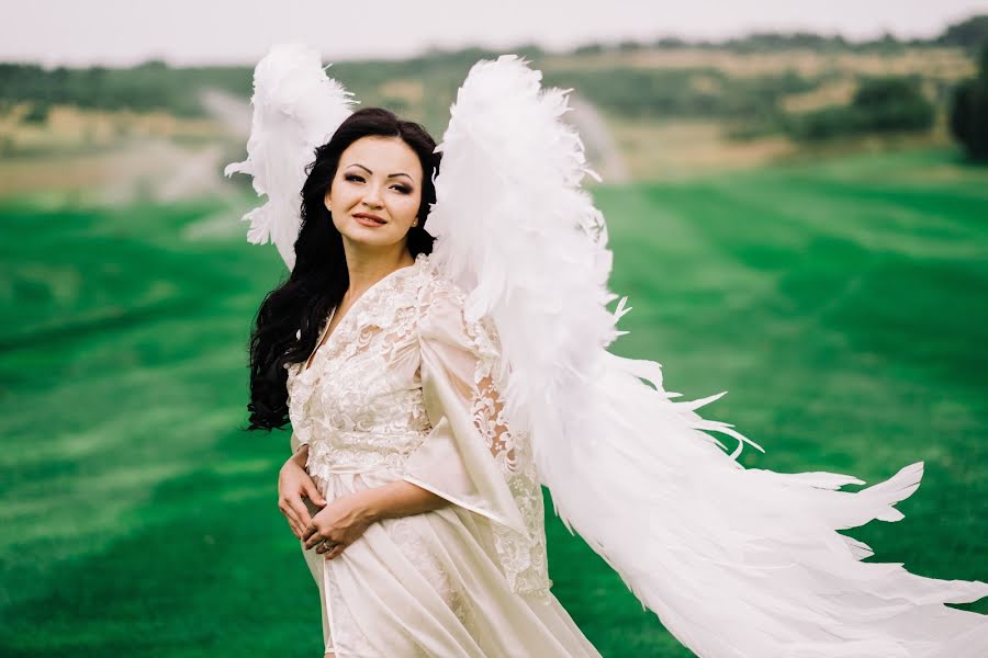 Fotógrafo de casamento Roman Shatkhin (shatkhin). Foto de 5 de dezembro 2015