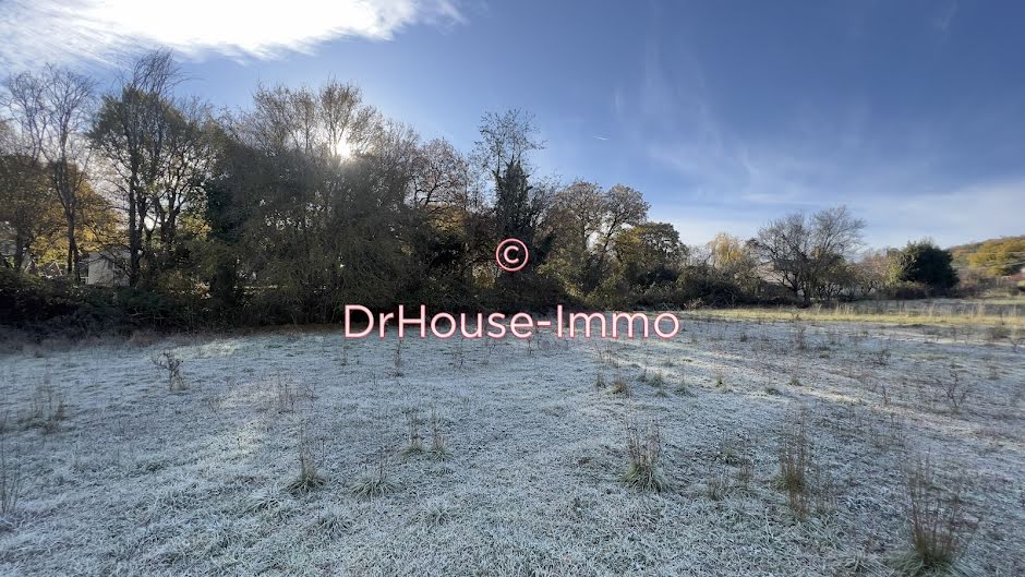 Vente terrain  800 m² à Montmeyan (83670), 115 000 €