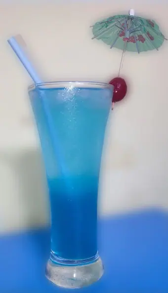 Blue Lagoon Mocktail