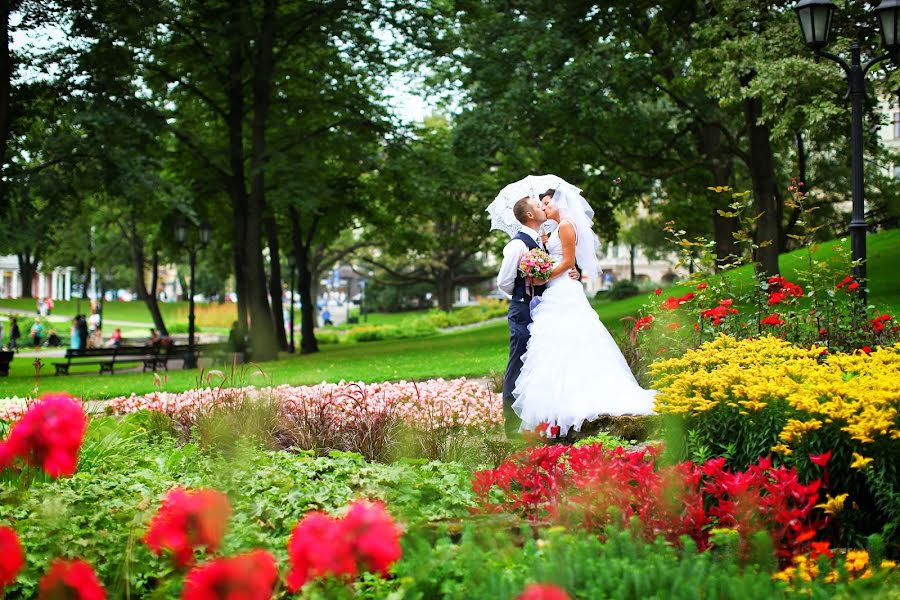 Fotógrafo de bodas Aleksandr Kosarev (almotional). Foto del 26 de octubre 2013