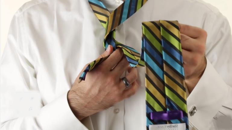 How to tie a tie easy knots Screen 3