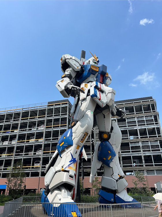 プリウスαのエンジンルームドレスアップ・ぷちかすたむ・DIY・ららぽーと福岡に関するカスタム事例の投稿画像13枚目