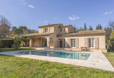 Maison avec piscine et terrasse 20