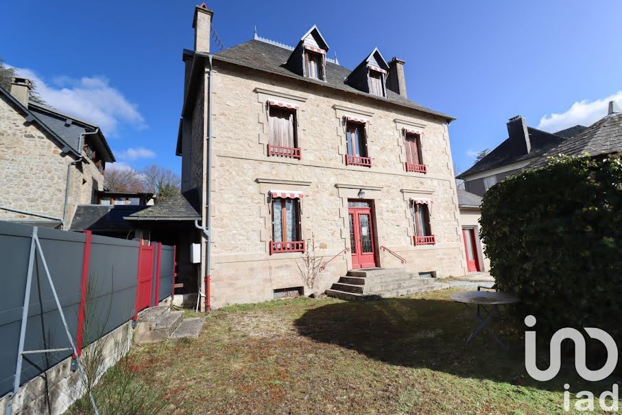 Vente maison 20 pièces 385 m² à Meymac (19250), 295 000 €