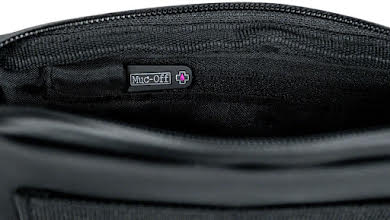 Muc-Off Rainproof Essentials Case - Black alternate image 1