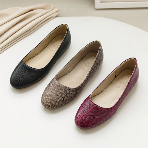 Title 2, Womens large size snake pattern pumps, comfort...