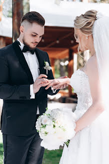 Fotógrafo de casamento Vladislava Gromenko (vladagromenko). Foto de 25 de novembro 2021