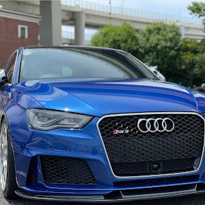 RS3 スポーツバック 8VCZGF