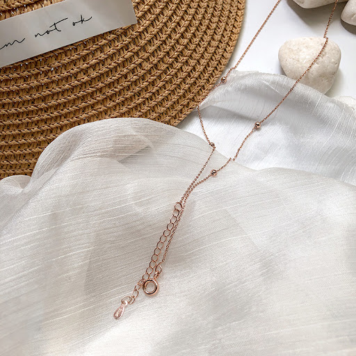 Title 6, Natural Strawberry Crystal Pendant Necklace