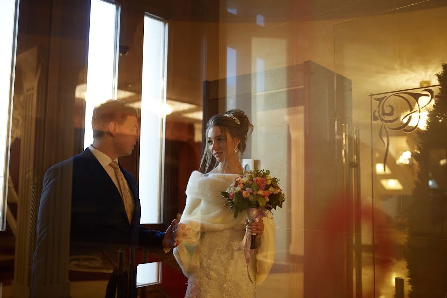 Fotógrafo de casamento Evgeniy Kuznecov (kuznetsovevgeny). Foto de 17 de março 2018