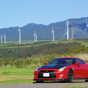 NISSAN GT-R