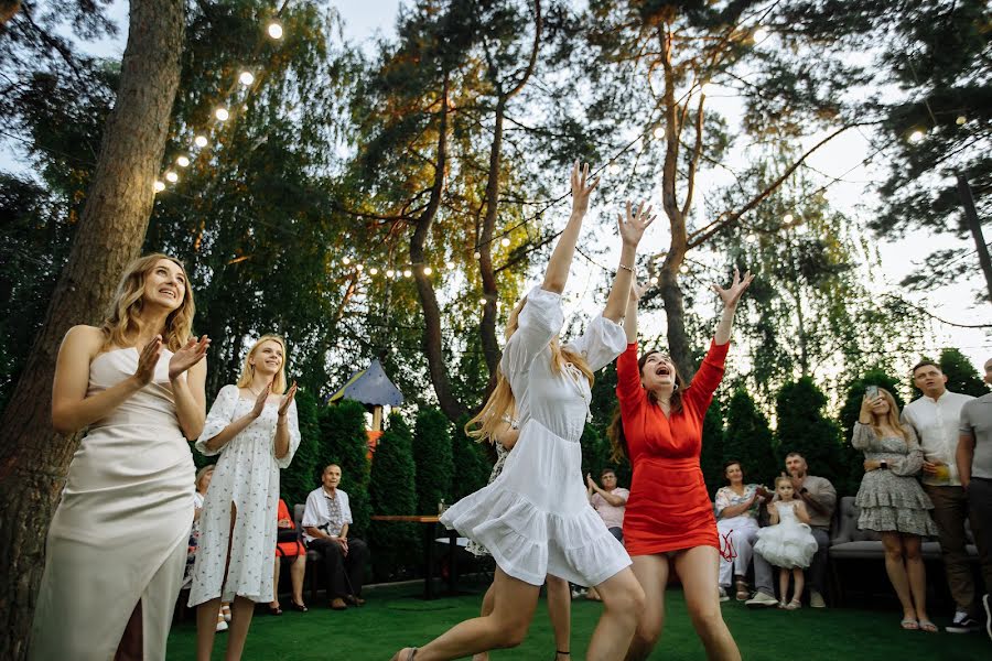 Wedding photographer Sergey Artyukhov (artyuhov). Photo of 12 August 2023