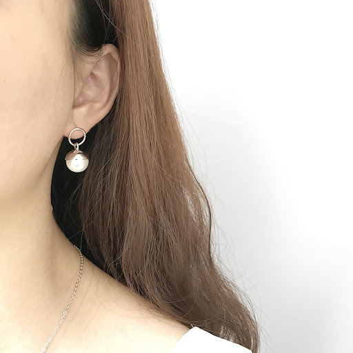 Title 3, Large Pearl Earrings in Sterling Silver. Timele...
