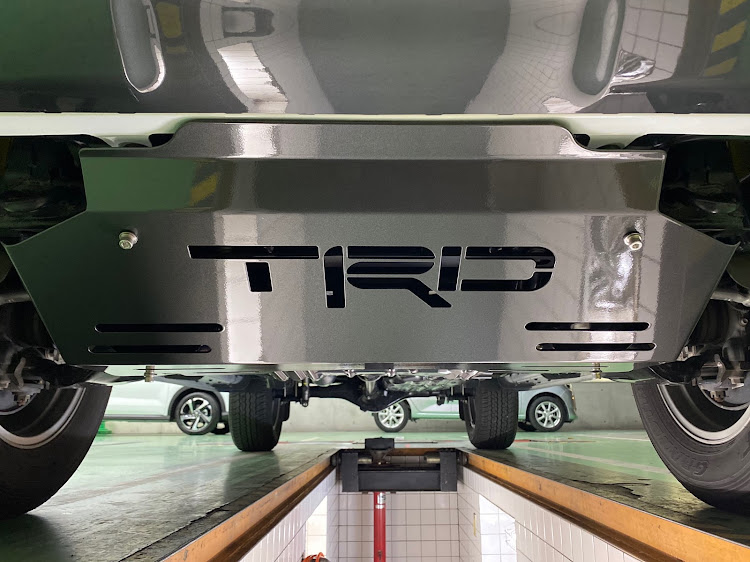 ハイラックスのスキッドプレート・TRDスキッドプレート ハイラックスのスキッドプレート・TRDスキッドプレート