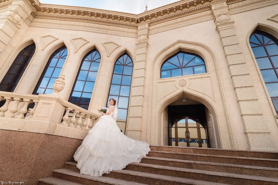 Wedding photographer Eri Dyusupov (erialtush). Photo of 10 January 2016