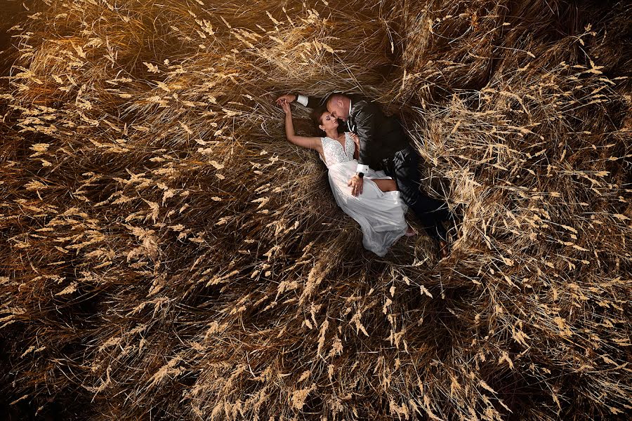 Svadobný fotograf Dawid Mazur (dawidmazur). Fotografia publikovaná 7. novembra 2021