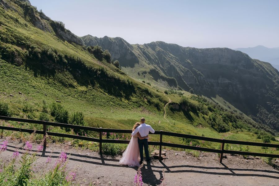 Fotografo di matrimoni Angelina Kozmenko (angelinakd). Foto del 27 agosto 2020