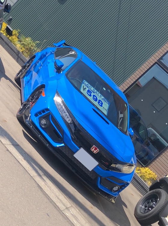 シビックタイプRのfk8・幻の4台目・秋田に関するカスタム事例の投稿画像2枚目