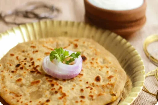 4 Sattu Paratha With Chokha