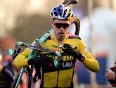 Wout van Aert had niet om meer kunnen vragen bij comeback in het veld: "Als je vooraan rijdt, geniet je daar echt van"