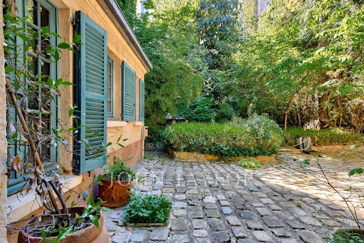 Maison avec jardin et terrasse 3
