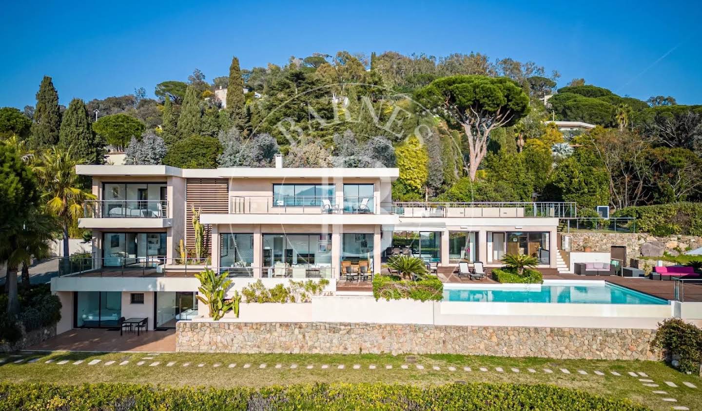 Villa with pool Cannes