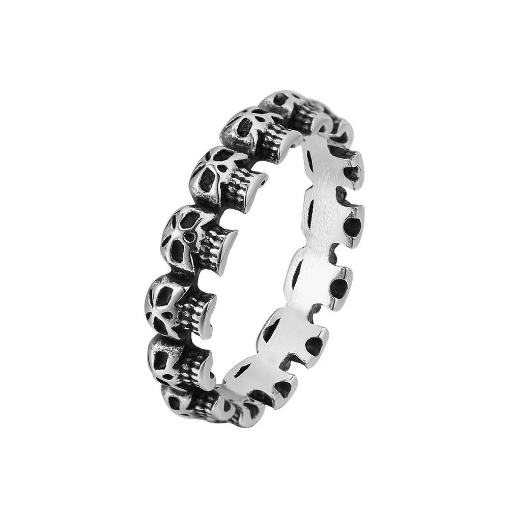 Anello uomo in acciaio al titanio con teschio punk retrò, resistente e iconico, per un look audace e una personalità che non passa inosservata.