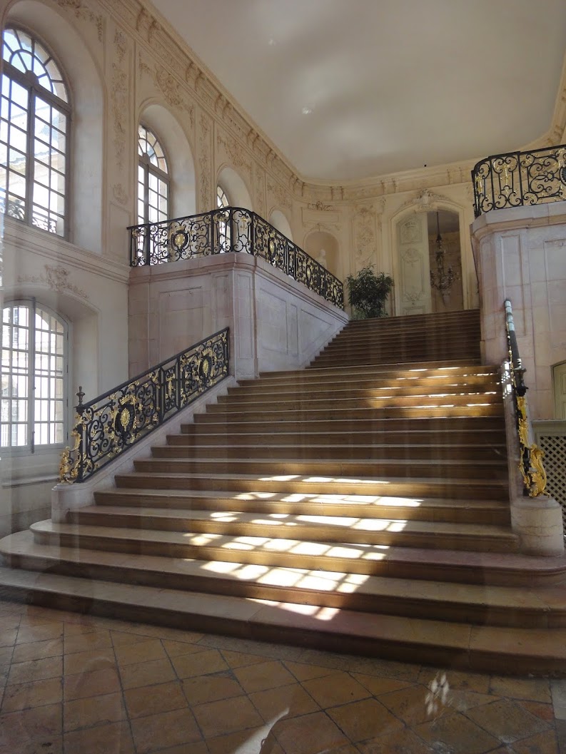 Escalier Gabriel au Palais des Ducs et des États de Bourgogne à Dijon