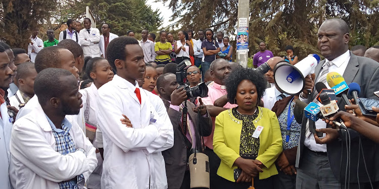 Moi University VC Isaac Kosgey addressing medical students in Eldoret.