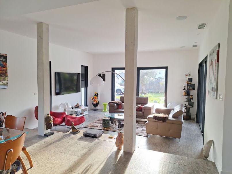 Location meublée villa 5 pièces 181 m² à Merignac (33700), 2 950 €