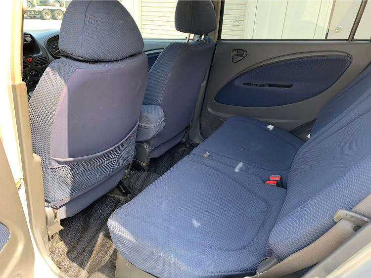 レパおさむさんが投稿した元同僚に納車・ハンパない汚れ方・車屋さんみたいな事・何でも屋さん・見違えたに関するカスタム事例の投稿画像7枚目