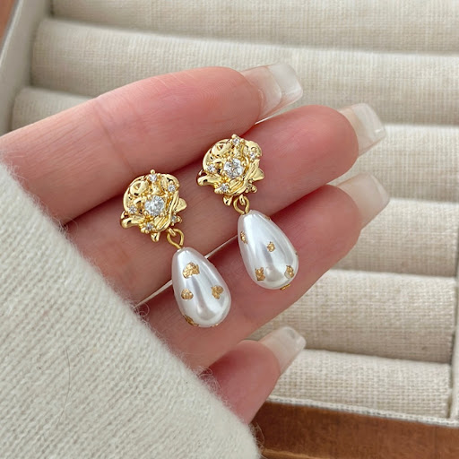 Title 3, French Royal Style Rose Pearl Earrings Retro Af...